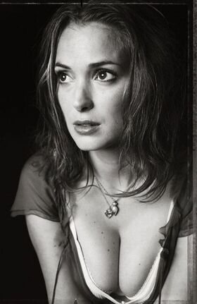 Winona Ryder Nude Leaks OnlyFans Photo 52