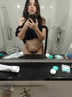 xiawebb Vuotanut alastonkuva OnlyFans 4