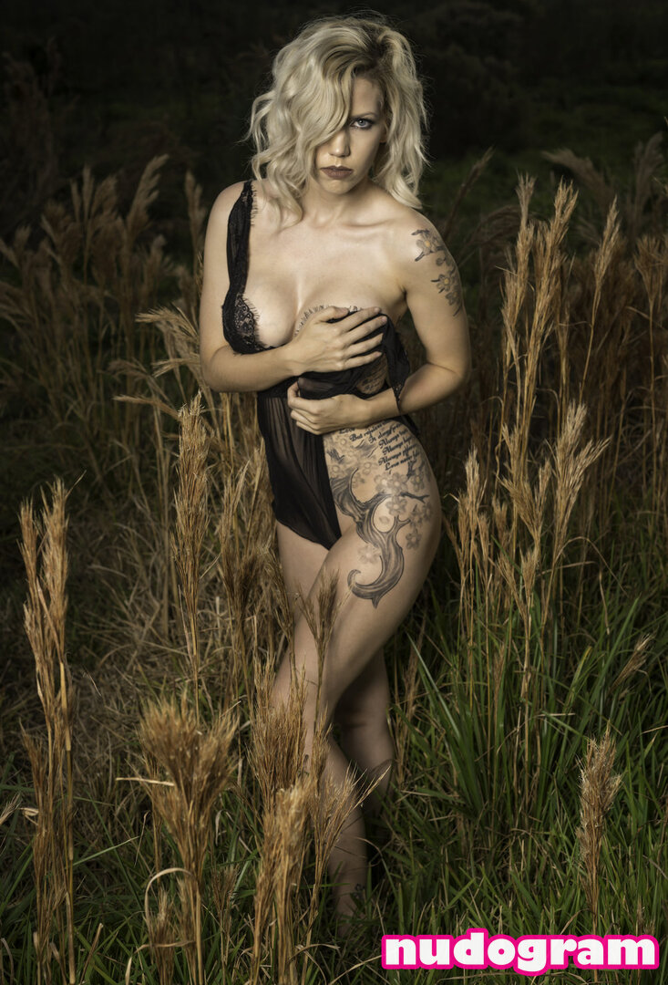 Xobreannexo  xo_breanne_xo Гола изтичане OnlyFans снимка 13 - Nudogram  v2.1