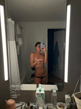 Yana Demeester Nude Leaks OnlyFans Photo 31