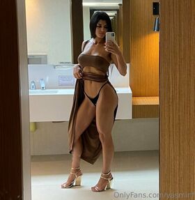 Yasmin Fitness Nude Leaks OnlyFans Photo 21