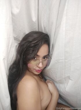 yiyisweetcousin Nude Leaks OnlyFans Photo 39