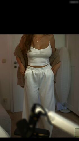 Yonca Nude Leaks OnlyFans Photo 432