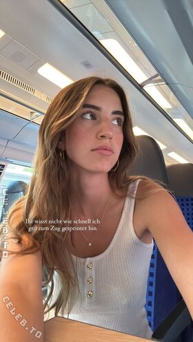 Yonca Nude Leaks OnlyFans Photo 455