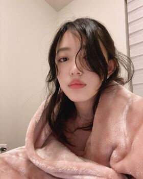 Yoojin Nude Leaks OnlyFans Photo 24