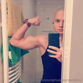youngmusclegrowingboy Nude Leaks OnlyFans Photo 6