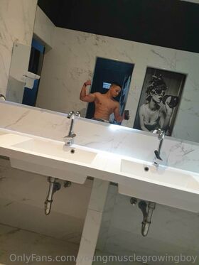 youngmusclegrowingboy Nude Leaks OnlyFans Photo 40