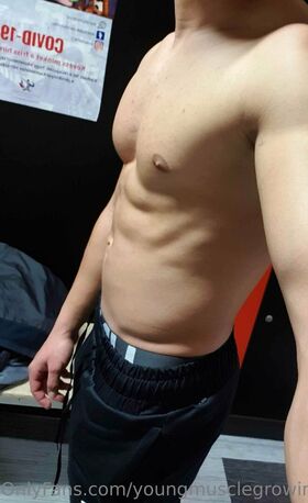 youngmusclegrowingboy Nude Leaks OnlyFans Photo 46