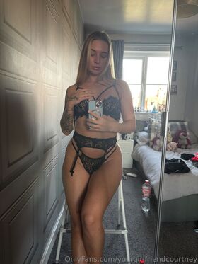 yourgirlfriendcourtney