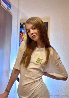 yourlil.sweetheart Гола изтичане OnlyFans снимка 3