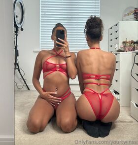 yourtwinss Nude Leaks OnlyFans Photo 49