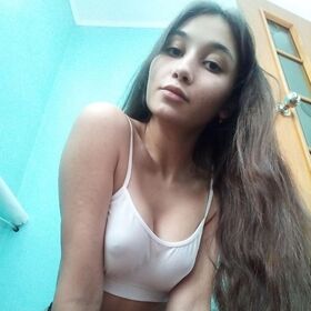 Yulia Sweet Girl Nude Leaks OnlyFans Photo 5