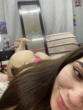 Yuliana Luquez Nude Leaks OnlyFans Photo 5