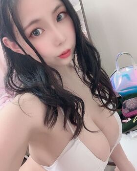 Yuria Yoshine Nude Leaks OnlyFans Photo 697