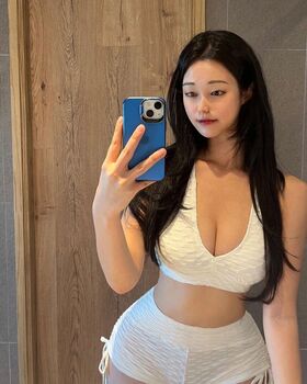 Yuyuhwa Nude Leaks OnlyFans Photo 86