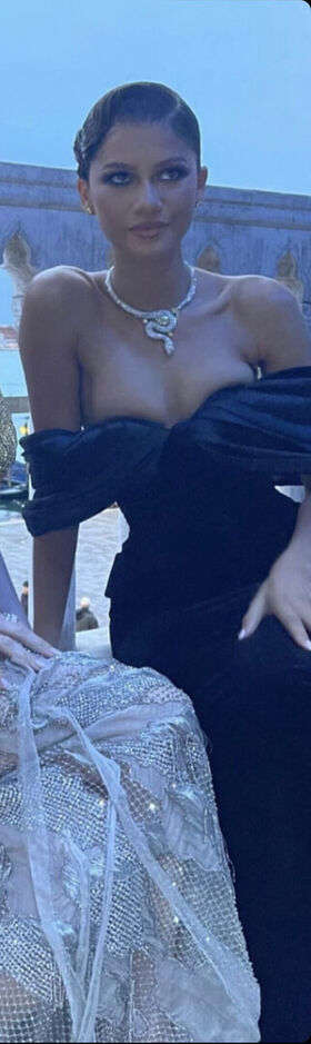Zendaya Nude Leaks OnlyFans Photo 154