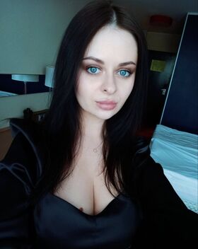 Zhukovachris Nude Leaks OnlyFans Photo 39