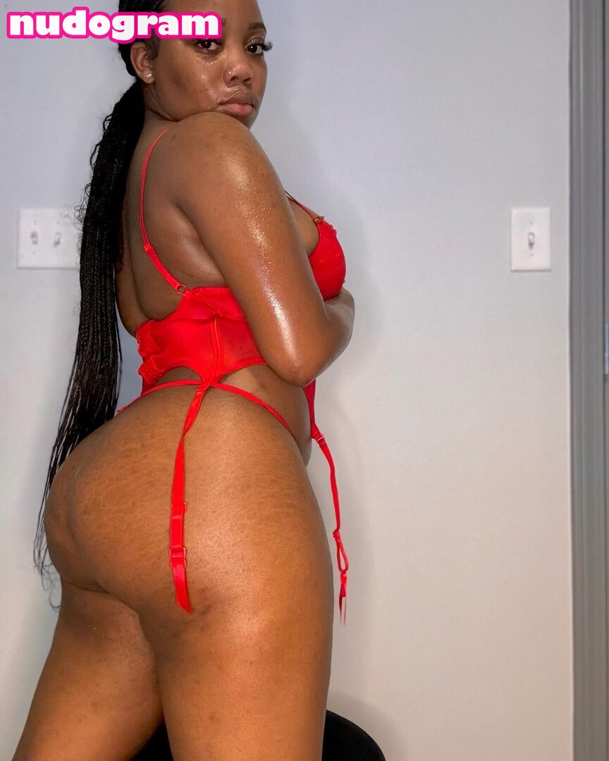 Zirocxo  ari_kari20 Фото утечки OnlyFans обнаженная №5 - Nudogram v2.1