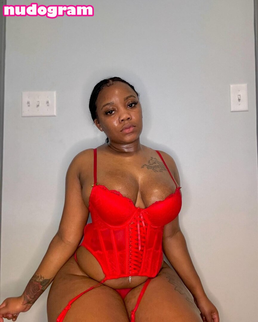 Zirocxo  ari_kari20 Фото утечки OnlyFans обнаженная №6 - Nudogram v2.1