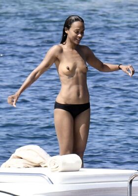 Zoe Saldana Nude Leaks OnlyFans Photo 29