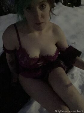 zombieciz Nude Leaks OnlyFans Photo 47