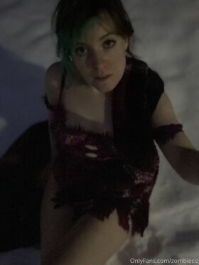 zombieciz Nude Leaks OnlyFans Photo 51